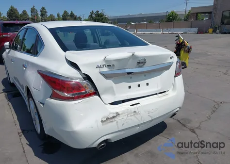 2015 Nissan Altima 2.5 Sv from USA, damaged, VIN 1N4AL3AP2FC587646